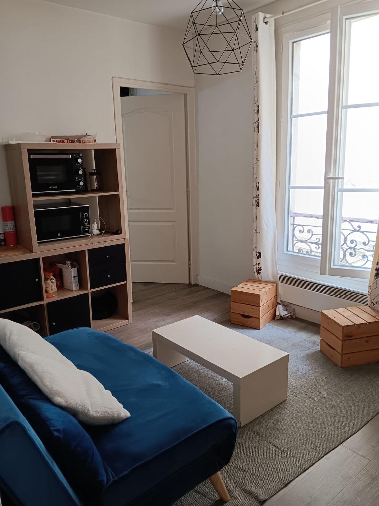Appartement En Plein Coeur Du 10Eme Et Proche De Plusieurs Gares Paris Luaran gambar